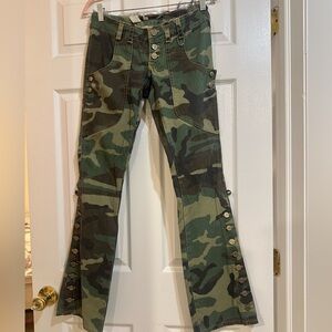 Submission 69 Vintage 90’s